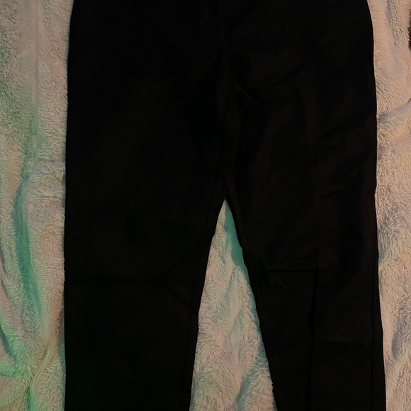 Style&co Curvy Fit size 16 Ebony Black tummy control ankle pant. - Picture 1 of 3